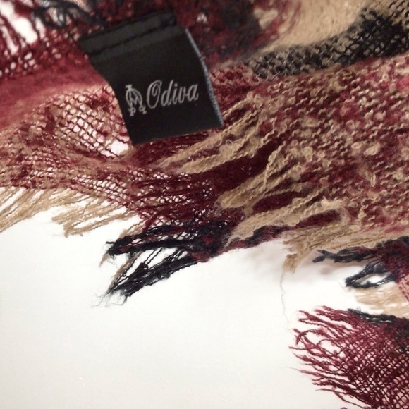 Plaid fringe boho plaid scarf - Picture 6 of 7